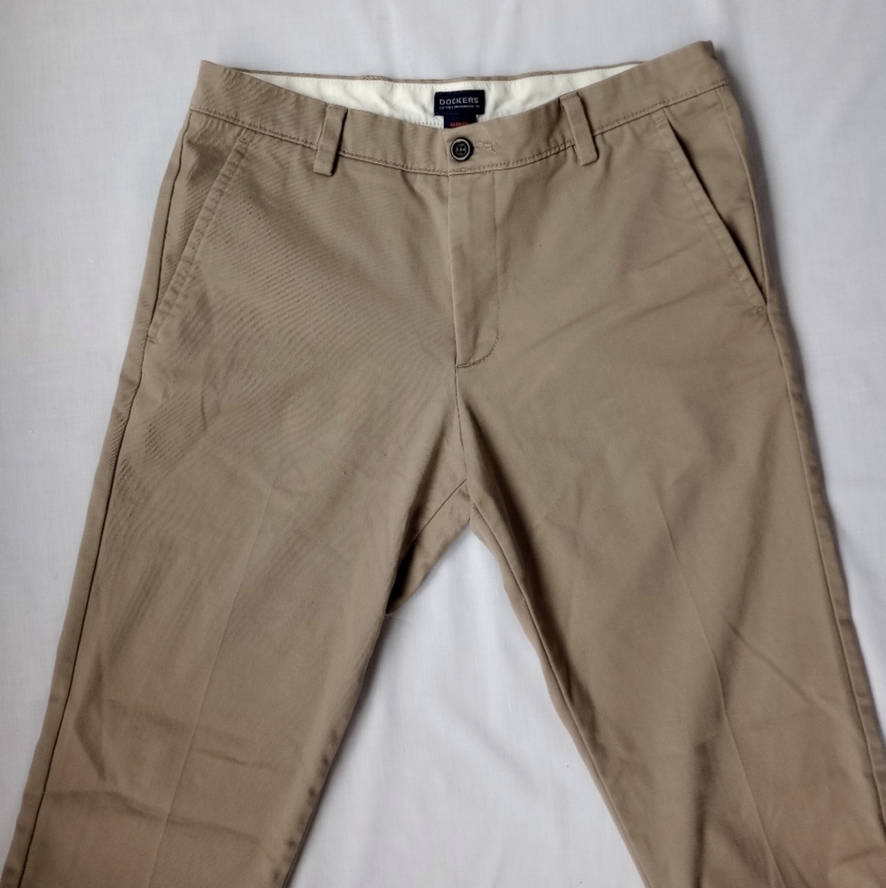 Dockers▪️32x34 Slim Fit Khaki Pants - Picture 2 of 7